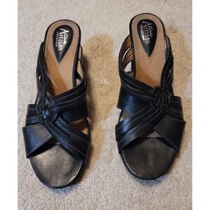 CLARKS ARTISIAN COLLECTIONS Sandals‎ size 8.5